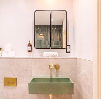 Fulham Broadway Apartment | Penthouse Peaceful 2 Bed Fulham West Kensington