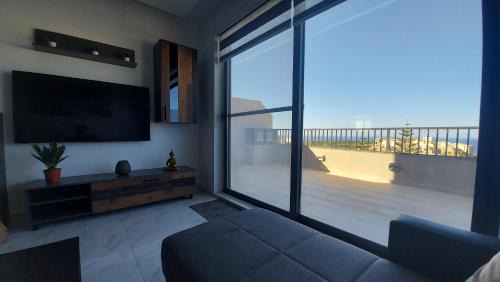 Xaghra Apartment | Penthouse, Sea Views and Private Roof Top Pool