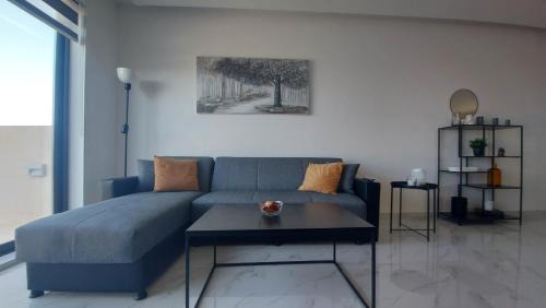 Xaghra Apartment | Penthouse, Sea Views and Private Roof Top Pool