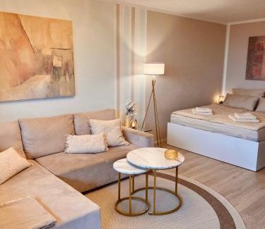 Nordwest Apartment | Penthouse studio apartment with terrace near Audi