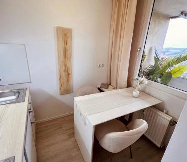 Nordwest Apartment | Penthouse studio apartment with terrace near Audi