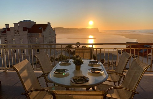 Foz do Arelho Apartment | Penthouse with Panoramic Lagoon & Ocean Views