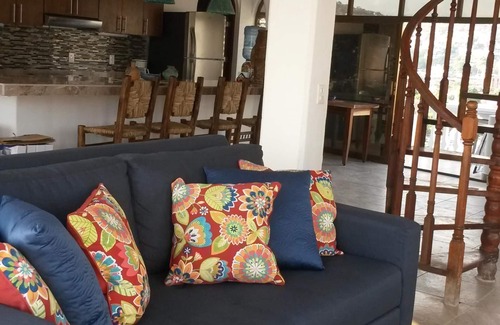 Playa la Madera Condo | Penthouse with amazing views of the bay & city with large private dipping pool