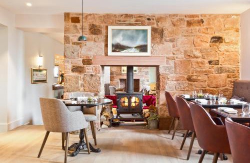 Wing Hotel | Pentonbridge Inn - Restaurant with Rooms