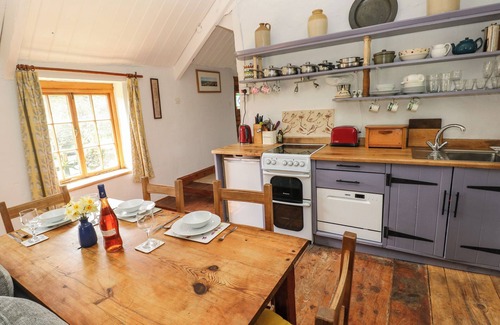 Llangeler Cottage | PENYRALLT FACH COTTAGE, character holiday cottage in Llandysul