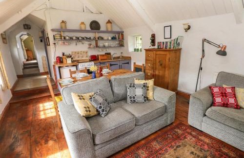 Llangeler House | Penyrallt Fach Cottage