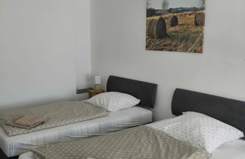 Stary Plzenec Hotel | Penzion a Restaurace Na Jízdárně