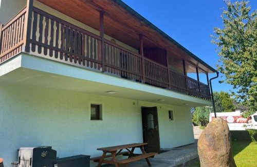 Sluknov Apartment | Penzion a restaurace Balaton