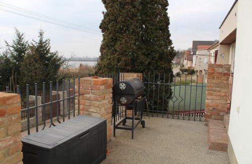 Strachotin Apartment | Penzion Hazdrovi