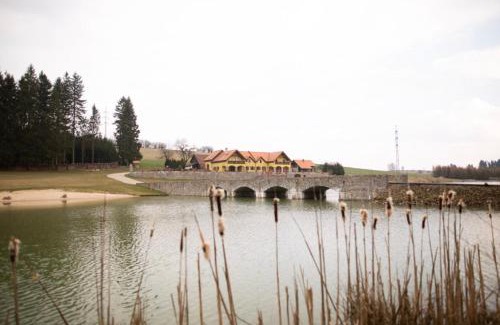 Cachotin House | Penzion Na Boučí
