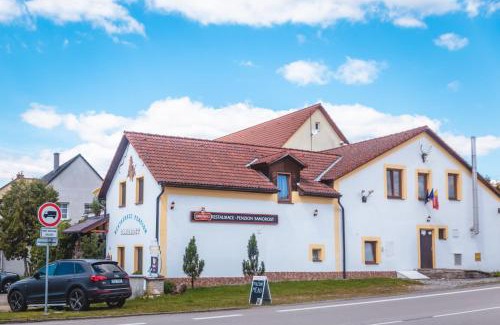 Jarosov nad Nezarkou House | Penzion Samorost