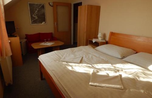 Mnisek pod Brdy House | Penzion U Kašných