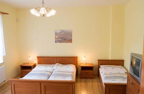 Loket House | Penzion Ve Skale