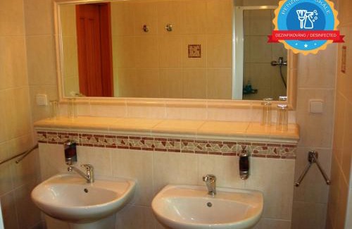 Loket House | Penzion Ve Skale
