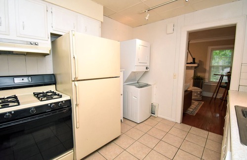 Peoria Heights House | Peoria Heights Petite Charmer- A Block From it All!