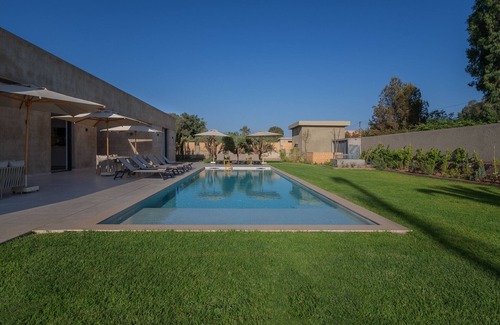 Tassoultante Villa | PEPE, luxury and modern villa with private pool (5 bdrms/10 guests)