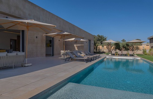 Tassoultante Villa | PEPE, luxury and modern villa with private pool (5 bdrms/10 guests)