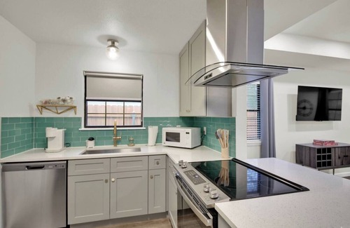 Taylor House | Peppercorn Blue in Taylor TX