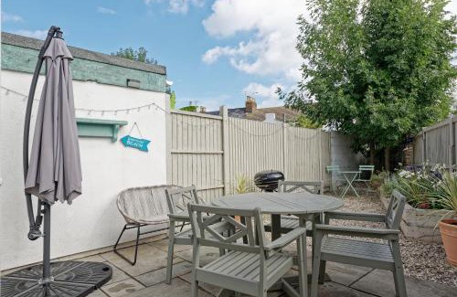 Whitstable House | Pepperpot Cottage