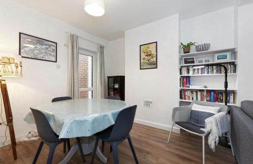 Whitstable House | Pepperpot Cottage