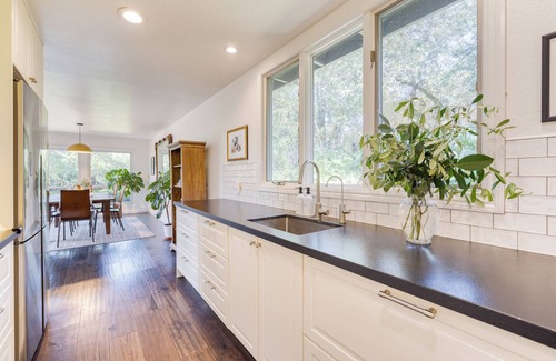 Santa Rosa House | Pepperwood Escape by AvantStay | Outdoor Living & Views!
