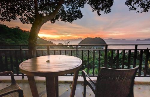 El Nido Villa | Perch El Nido's Seaview Villas overlooking Marimegmeg
