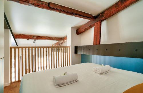 Quartier Saint-Ambroise Apartment | Perchoir Parisien - Dupleix avec mezzanine pour 4