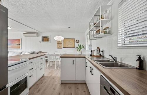 Goolwa House | Percys Place- Waterfront, pet and family friendly