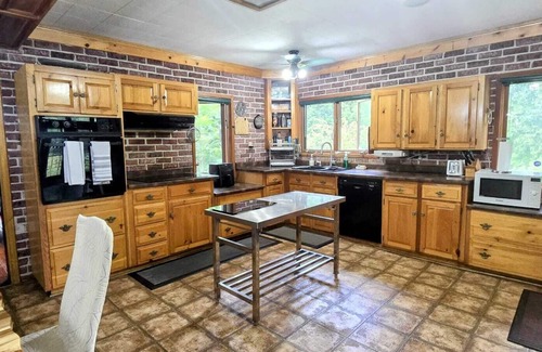 Caledon Cottage | Perfect 10 acres private quiet property for small events & family gatherings