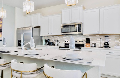 Four Corners House | Perfect 7BD/5.5BH House GameRoom 8mi/Disney!