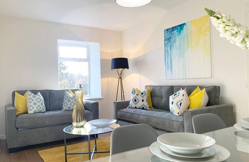 Swindon House | Perfect Accommodation for professionals! Great Connections