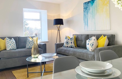 Swindon House | Perfect Accommodation for professionals! Great Connections