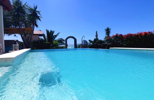 Podstrana Villa | Perfect beach and pool holiday near Split