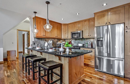 Canmore Condo | Perfect Creekside Penthouse| | Mountain Views | Hot Tub | Prime Location