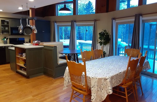 Madison House | Perfect family retreat in the White Mts., Pool & Tennis Court, Dogs OK!
