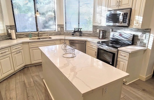Desert Rose House | Perfect for business travel or family fun at The Edge in Scottsdale