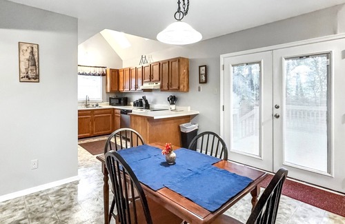 Innsbrook House | Perfect for Extended Stays! Pet Friendly!