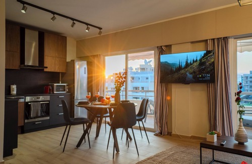 Neapolis Apartment | Perfect for Families, Beach 3 Min Away