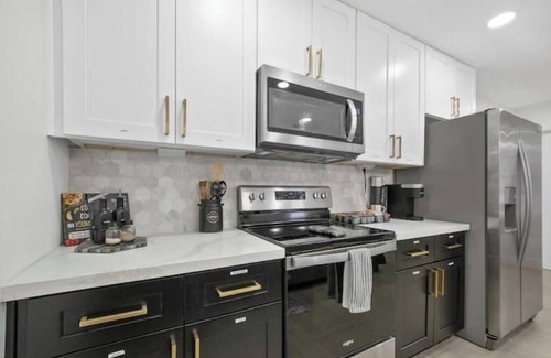 Mesa House | Perfect for Large Group 5BD+3BA Free Parking