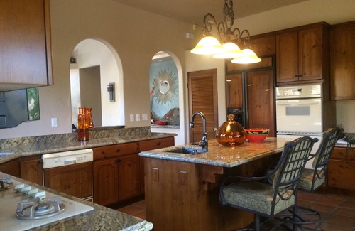 Desert Club Estates House | Perfect Get-away, Close To Everything, Comfortable Santa Fe Home