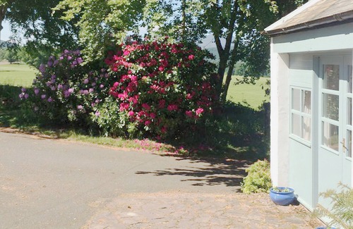 Muthill Cottage | Perfect getaway for two, in a picturesque setting.
