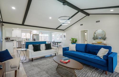Richardson House | Perfect Getaway Home w Pool Jacuzzi Cinema Room