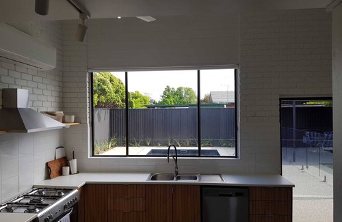 Yarrawonga House | Perfect Large Multi Family Accommodation with Pool