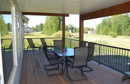 Garden City House | PERFECT LOCATION-Walking distance to beach, restaurants, pickleball, activities!