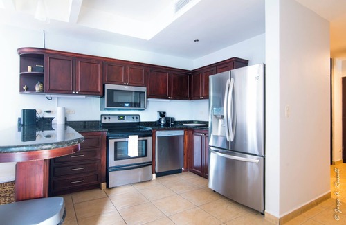 Barrio Los Villalobos Condo | Perfect Oceanfront Location - 3 Bedroom Condo in Jaco with Cascading Pools