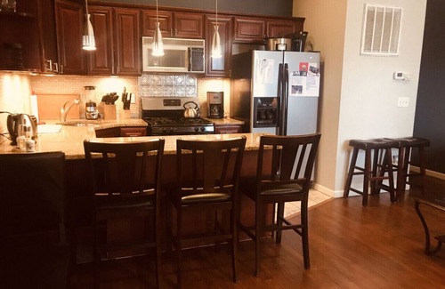 Union City Apartment | Perfect Penthouse -3 Bedrooms - Apt 3 - 15 Mins from NYC