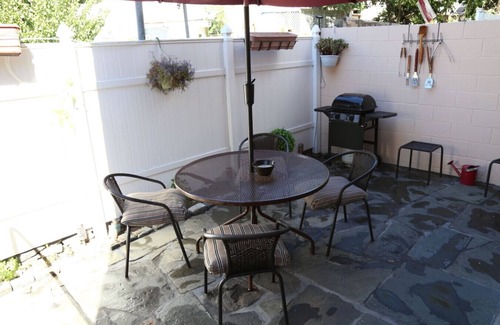 Union City Apartment | Perfect Penthouse -3 Bedrooms - Apt 3 - 15 Mins from NYC