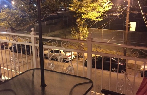 Union City Apartment | Perfect Penthouse -3 Bedrooms - Apt 3 - 15 Mins from NYC