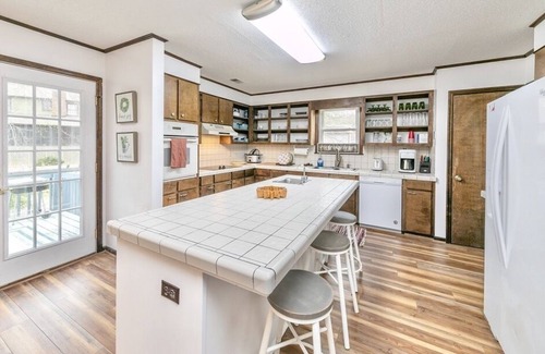 Harbison House | Perfect Private Columbia Getaway Near Lake Murray!