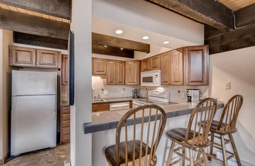 Copper Mountain Village Condo | Perfect Ski In/Ski Out Condo in Center Village